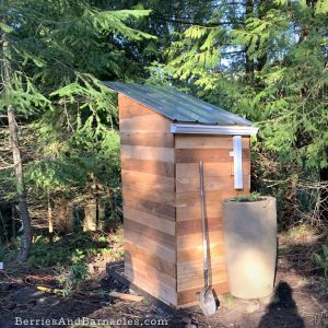 When Nature Calls: Options For An Outdoor Toilet