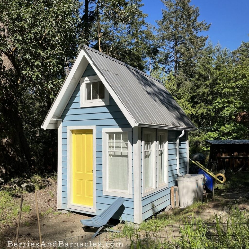 Building a shabin or bunkie on an off-grid property.
