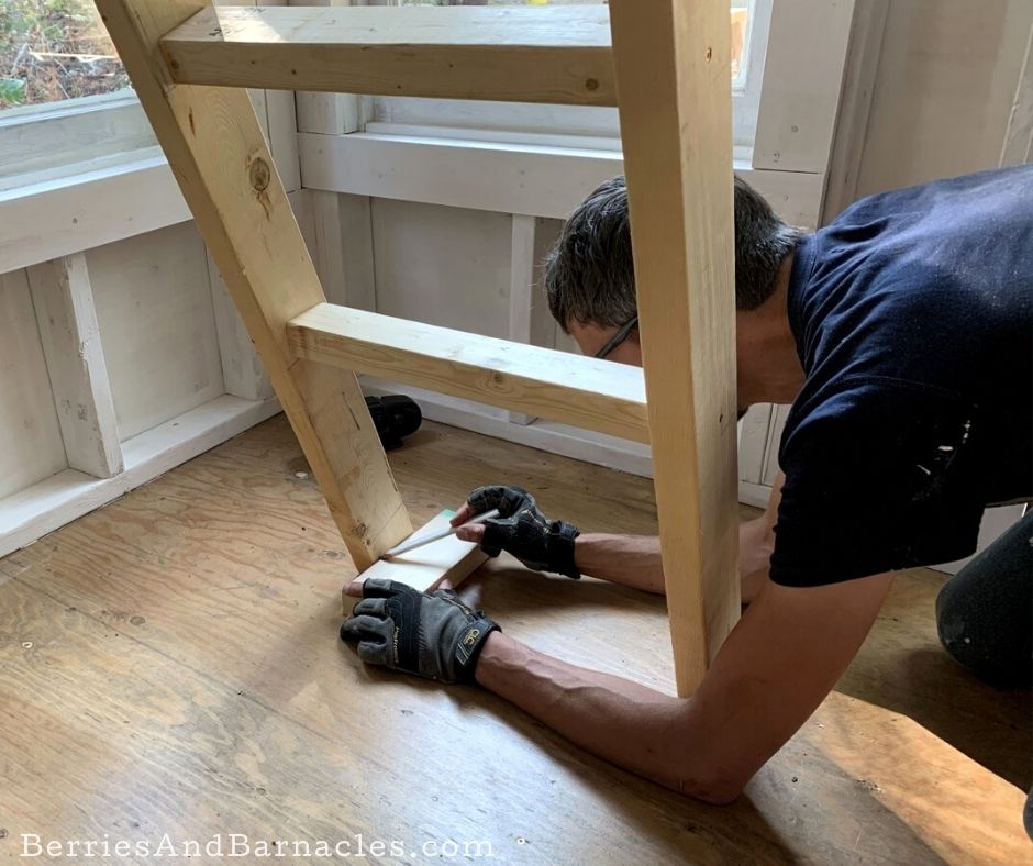 How to build a simple and secure loft ladder